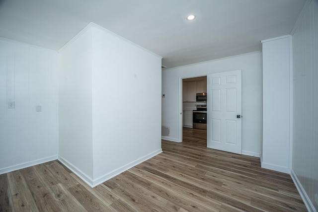 100 Colonial Dr, Goose Creek, SC 29445 - unfurnished room featuring wood finished floors, baseboards, ornamental molding, and recessed lighting