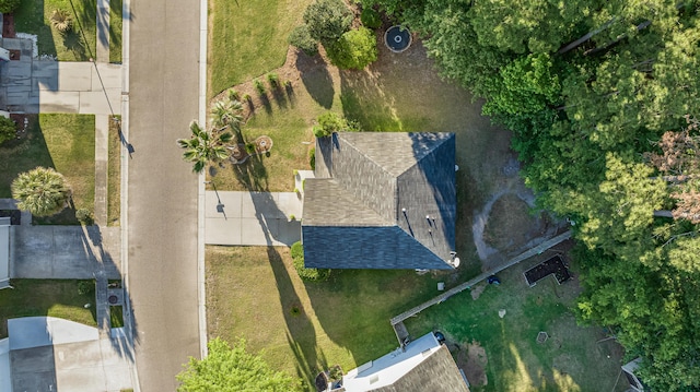 aerial view of property and surrounding area