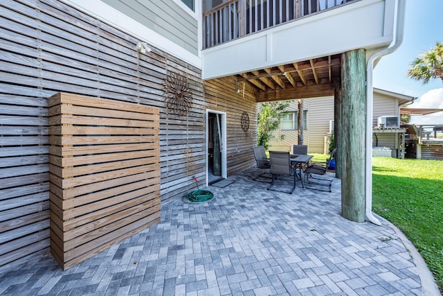 2226 Folly Rd, Charleston, SC 29412 - view of patio featuring outdoor dining space