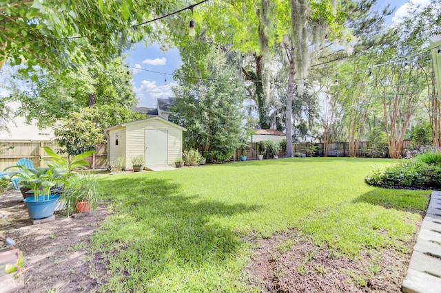 5406 Dwight Dr, North Charleston, SC 29420 - fenced backyard featuring a shed