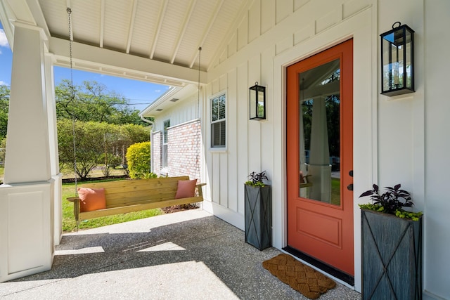 1474 Indian St, Mount Pleasant, SC 29464 - entrance to property featuring board and batten siding