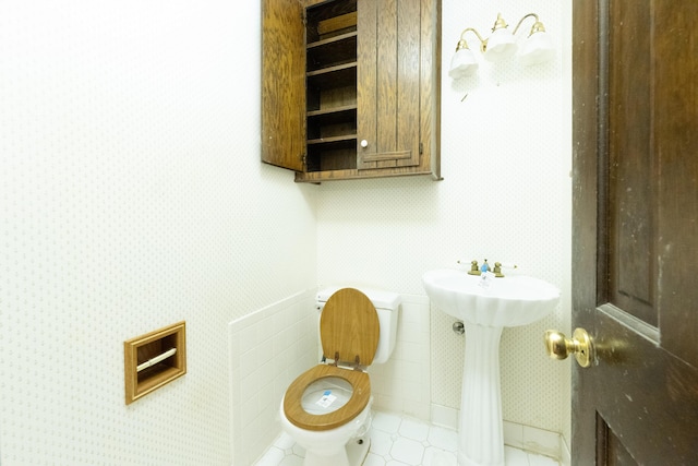 200 Old Postern Rd, Summerville, SC 29483 - bathroom featuring toilet and a sink