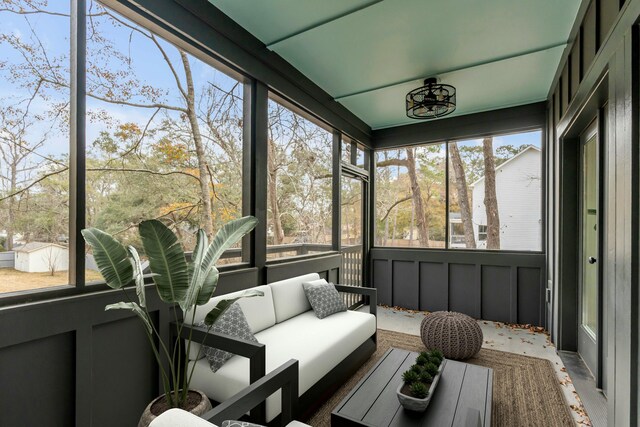 sunroom with a healthy amount of sunlight