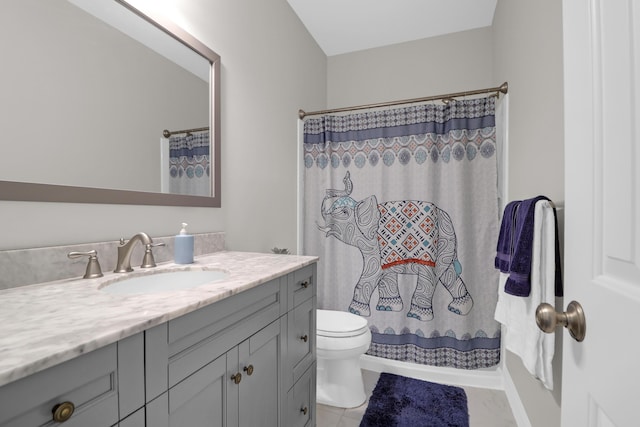 4003 Radcliffe Place Dr Unit B6, Charleston, SC 29414 - bathroom featuring toilet, vanity, and a shower with curtain