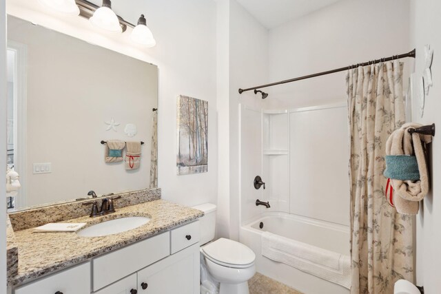 516 Tidewater Chase Ln, Summerville, SC 29486 - full bath featuring toilet, shower / bath combo with shower curtain, and vanity