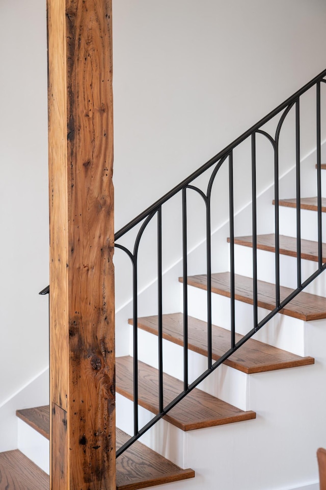 2 Live Oak Ave, Charleston, SC 29407 - view of stairs