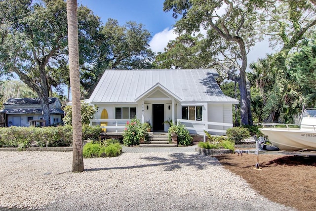 view of front of home featuring metal roof