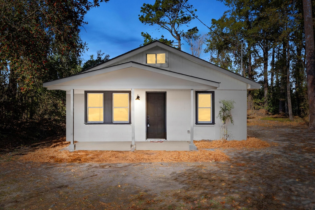 view of front of home