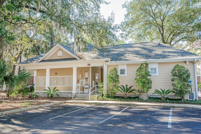 view of front of house with a porch