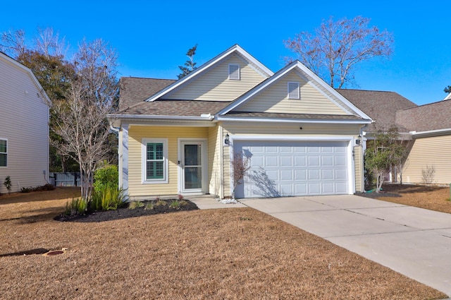 view of front facade with a garage