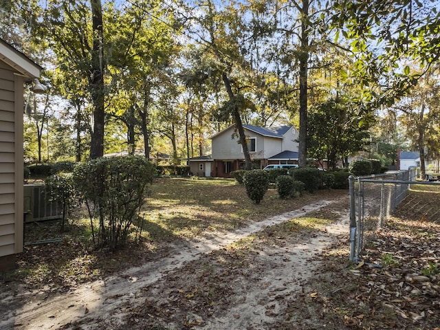1104 2nd Ave, Kingstree, SC 29556 - view of yard