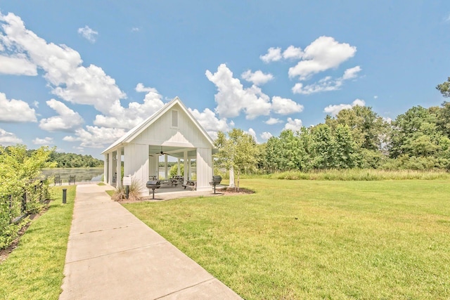 531 Crossland Dr, Moncks Corner, SC 29461 - view of home's community with a yard and a patio