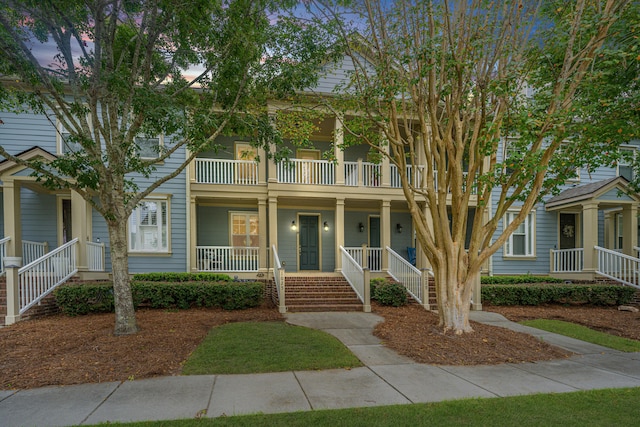 view of front facade with covered porch