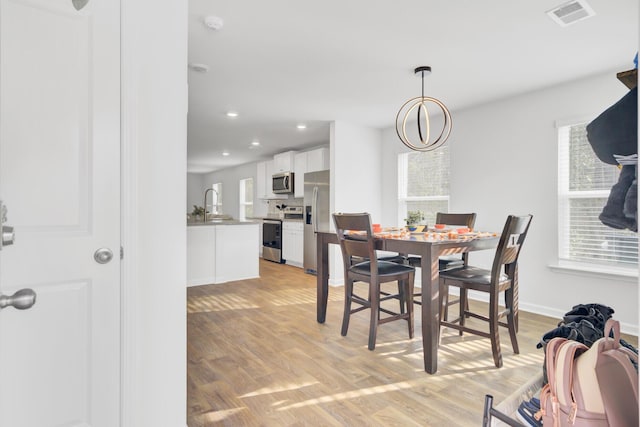 127 Rosefield Ct, Summerville, SC 29485 - dining space featuring recessed lighting, visible vents, baseboards, and light wood-style floors