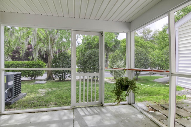 8096 Shadow Oak Dr, North Charleston, SC 29406 - view of unfurnished sunroom