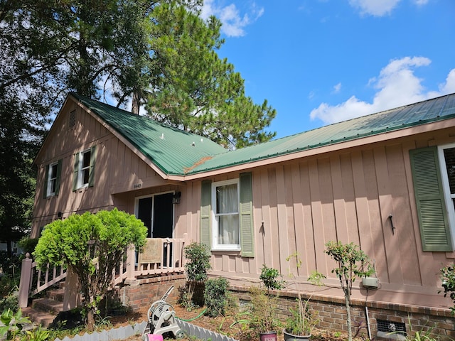 view of front of house