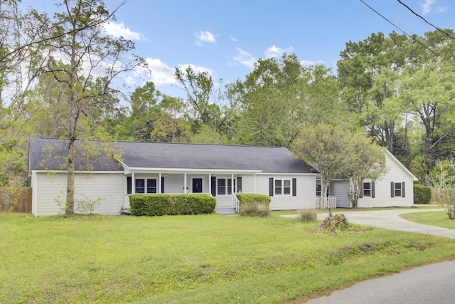 509 Hill St, Moncks Corner, SC 29461 - ranch-style house featuring covered porch and driveway