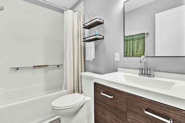 8 Pony Ln, Charleston, SC 29407 - full bathroom featuring vanity, toilet, and shower / bath combination with curtain