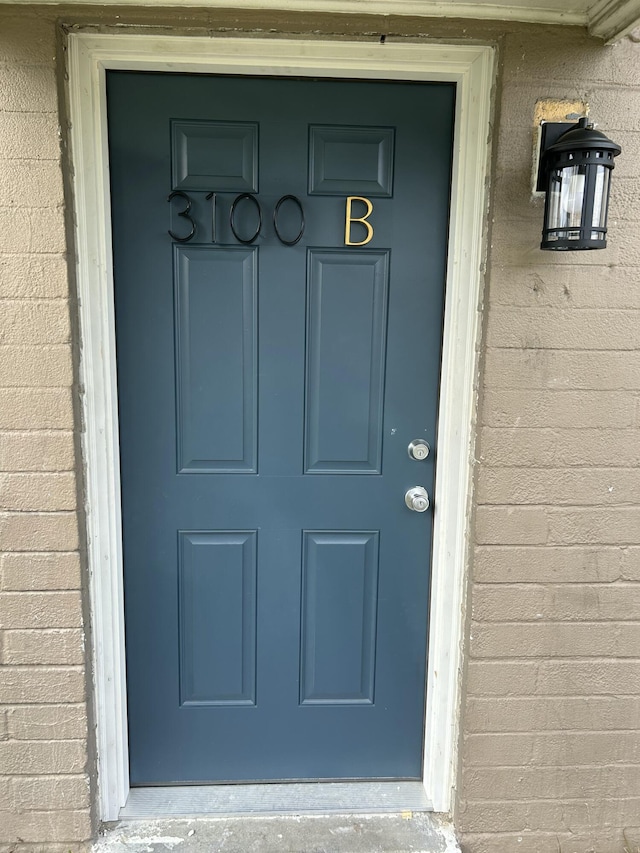 view of exterior entry