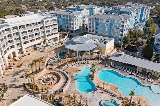 view of swimming pool