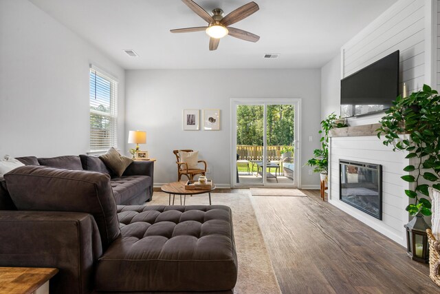 interior details with hardwood / wood-style flooring