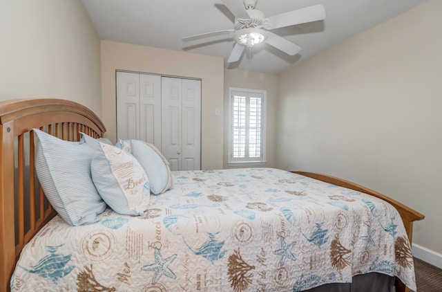 bedroom featuring ceiling fan and a closet