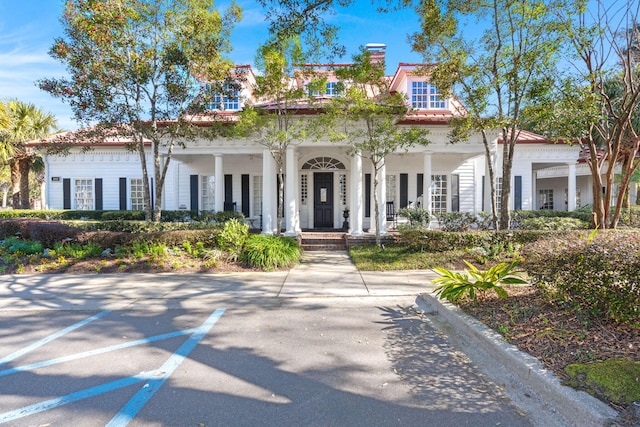 view of mediterranean / spanish-style home