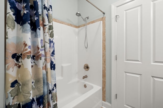 207 Brutus Ln, Summerville, SC 29485 - bathroom featuring shower / tub combo with curtain