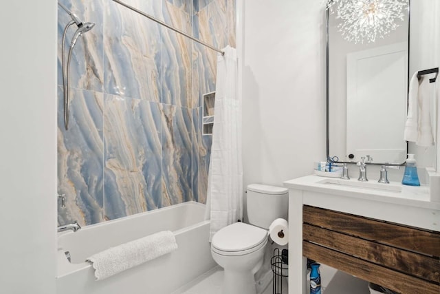 bathroom with shower / tub combo with curtain, vanity, and toilet