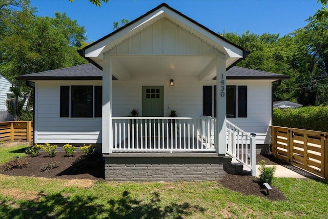 1430 E Montague Ave, North Charleston, SC 29405 - bungalow-style home featuring covered porch and roof with shingles