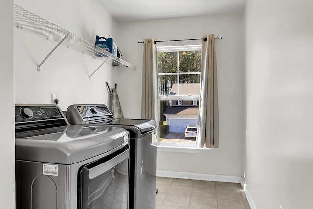 108 Glenspring Dr, Summerville, SC 29486 - laundry area featuring independent washer and dryer and baseboards