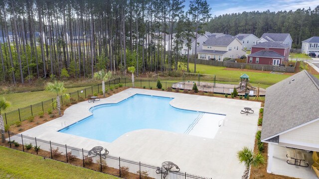 108 Glenspring Dr, Summerville, SC 29486 - community pool featuring a residential view and a patio area