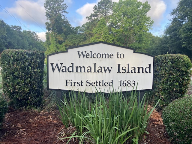 5233 Maybank Hwy, Wadmalaw Island, SC 29487 - view of community sign