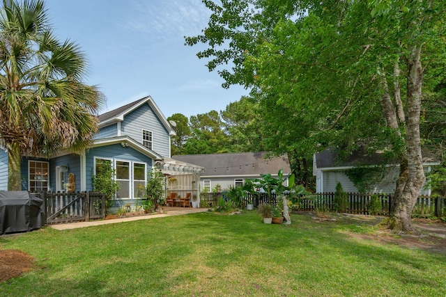 view of yard featuring a pergola and a patio