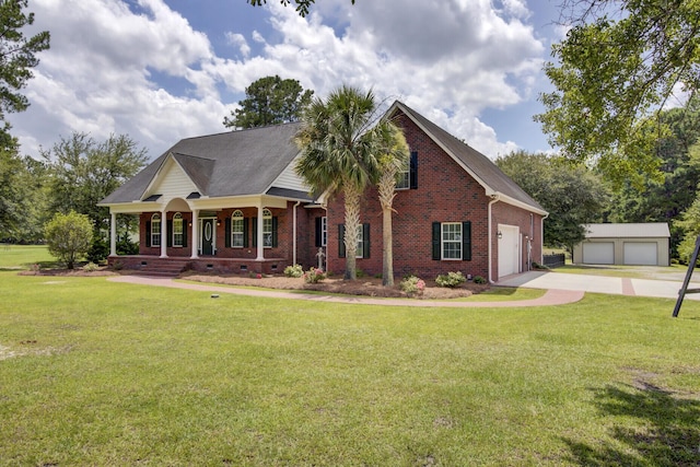 view of front facade featuring a front lawn and covered porch