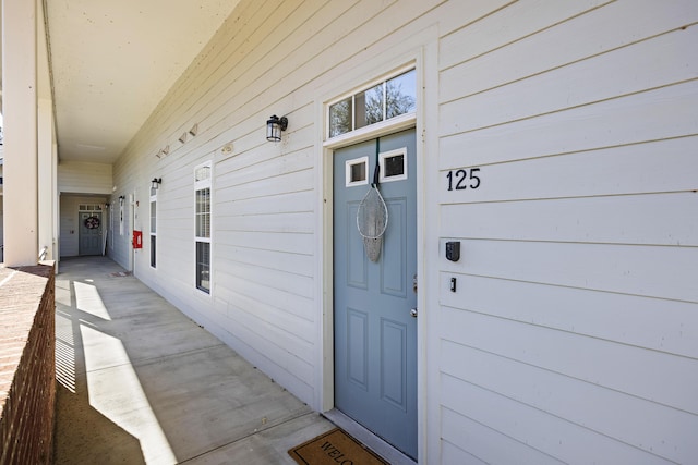 view of property entrance