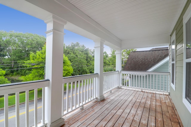 5242 E Dolphin St, North Charleston, SC 29405 - view of wooden terrace