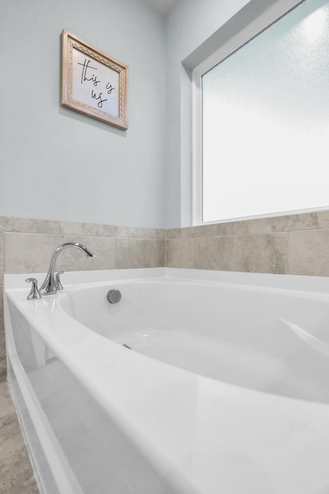 204 Honey Horn Dr, Summerville, SC 29486 - full bath featuring a bath