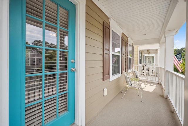 balcony with a porch