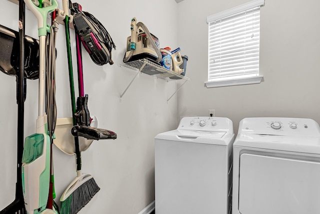 9712 Fanning Basket Ln, Ladson, SC 29456 - washroom with independent washer and dryer