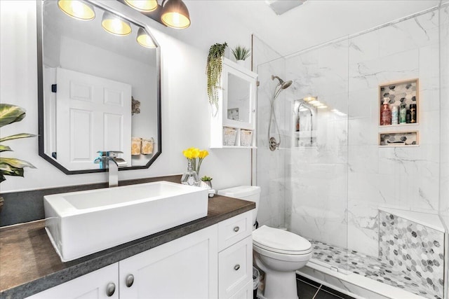555 Pointe Of Oaks Rd, Summerville, SC 29485 - full bath with a marble finish shower, toilet, and vanity