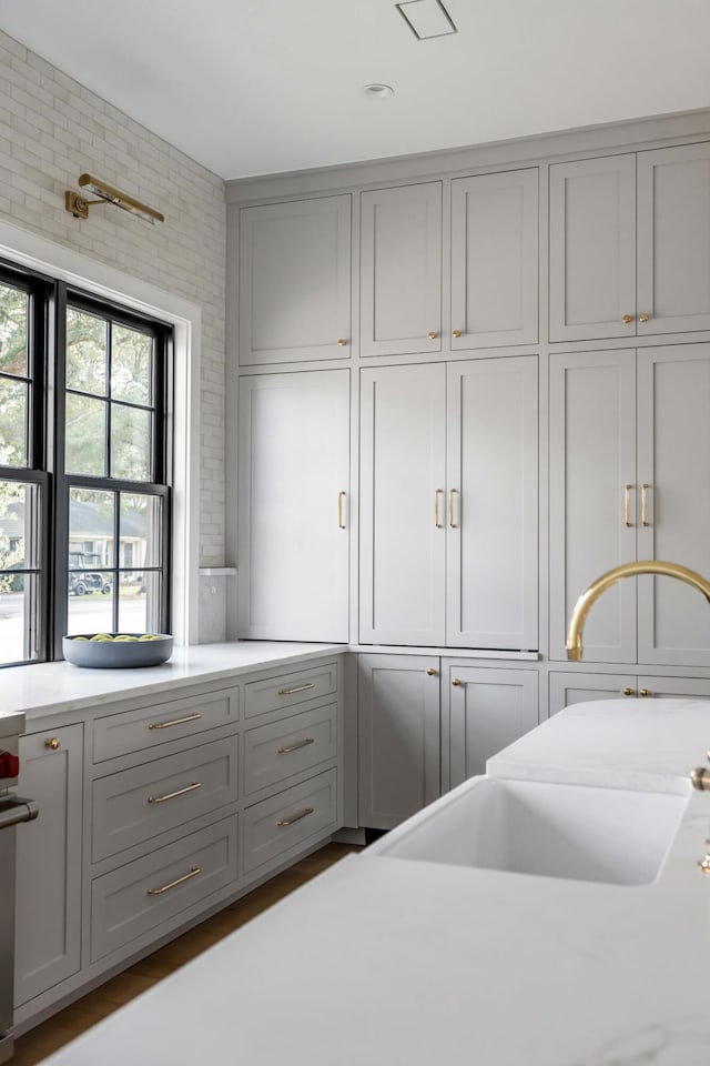 laundry room featuring sink