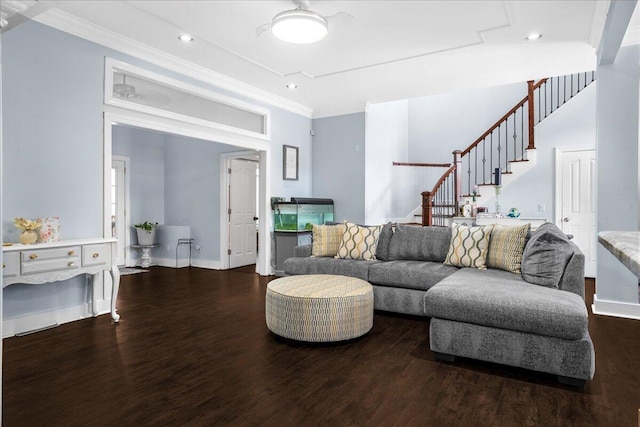 living room featuring ornamental molding and hardwood / wood-style floors