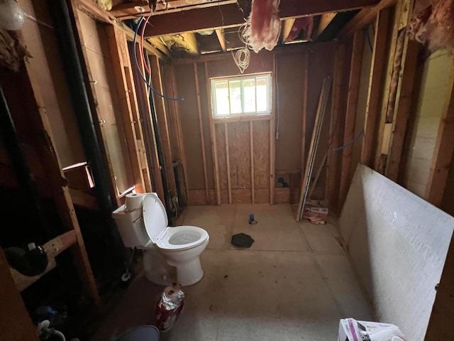 bathroom featuring toilet