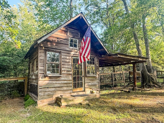 view of outbuilding