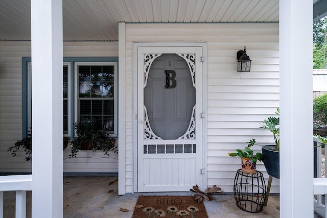 view of property entrance