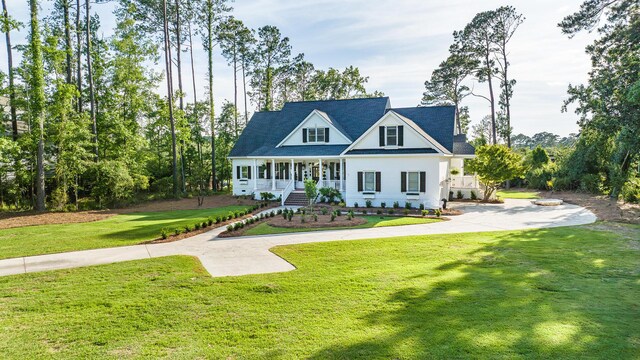 3130 Pignatelli Cres, Mount Pleasant, SC 29466 - view of front facade featuring covered porch and a front yard