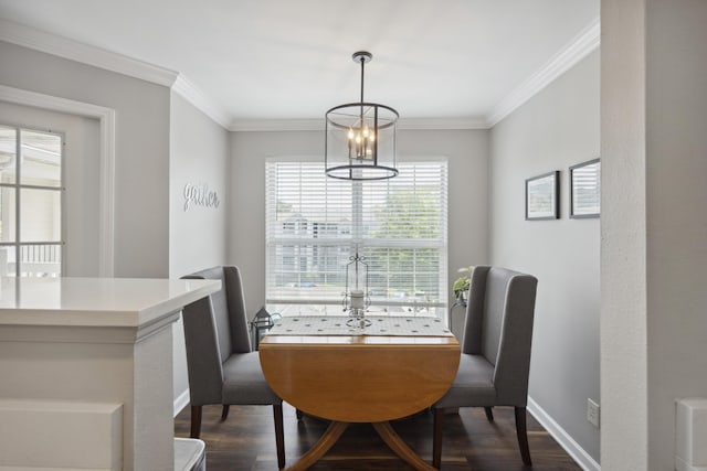 700 Daniel Ellis Dr Unit 10305, Charleston, SC 29412 - dining space featuring a chandelier, dark wood-type flooring, ornamental molding, and baseboards