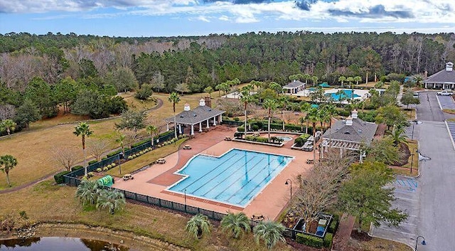 bird's eye view featuring a forest view