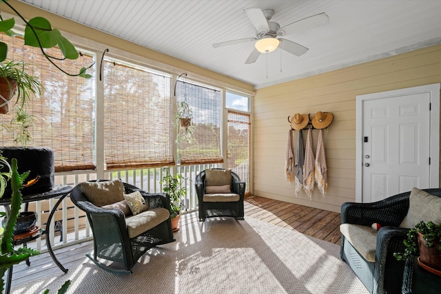 3000 Treadwell St, Mount Pleasant, SC 29466 - sunroom featuring ceiling fan